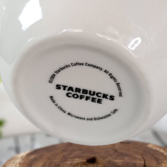 Set of Two  Starbucks Coffee Cup 2004 Raised Flowers & Berries 16oz Mug - Picture 11 of 11